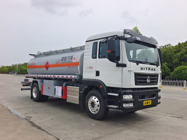 楚胜牌CSC5186GYYZK6运油车