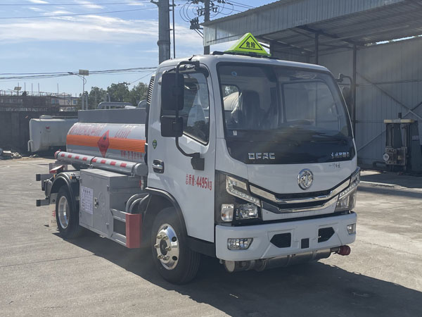 楚胜牌CSC5045GJY6加油车