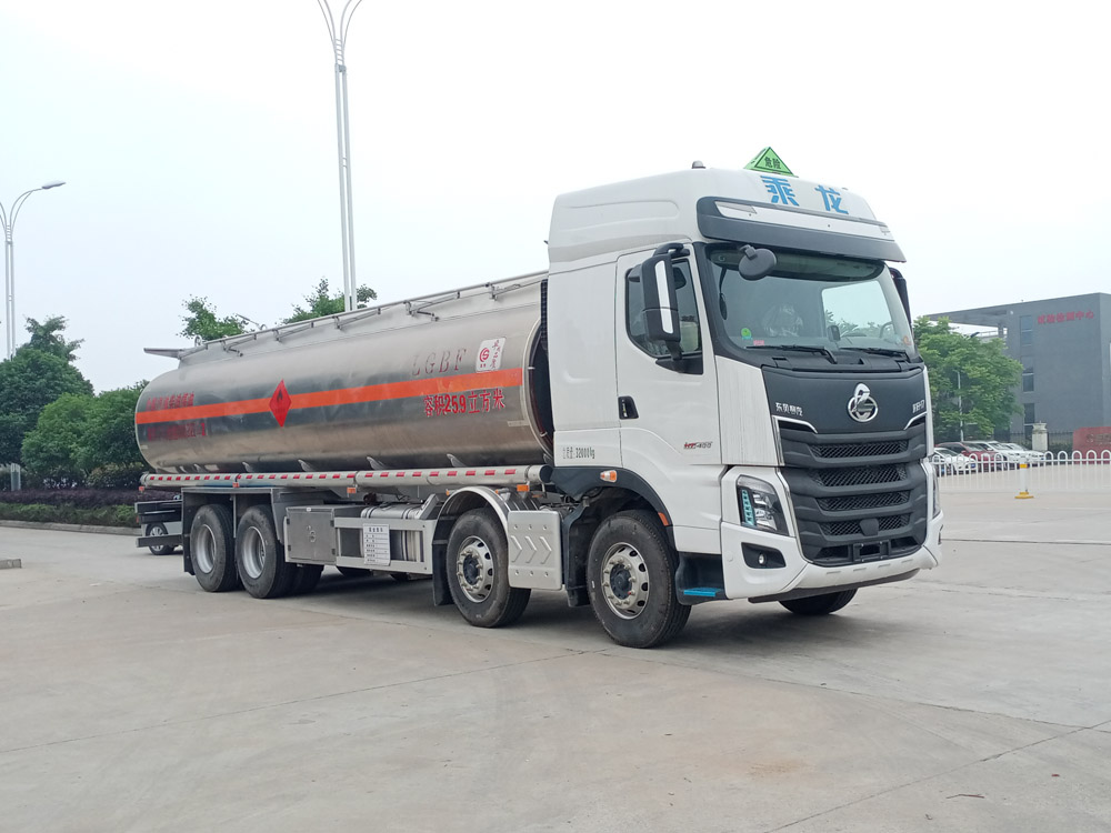 楚胜牌CSC5320GYYLEL6A型铝合金运油车